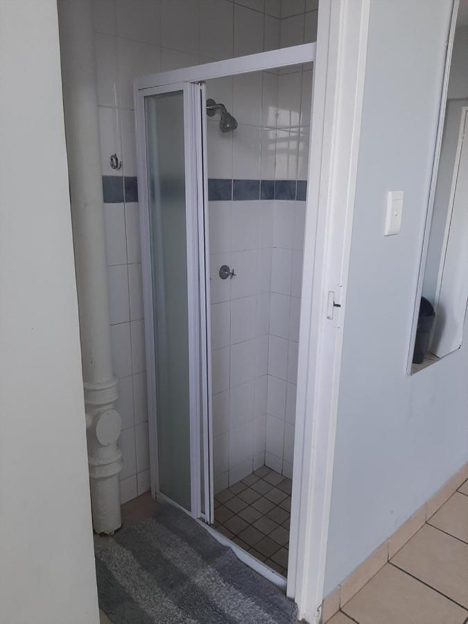 Unit 95 Oceanic - Self Catering, North Beach Durban Exterior photo
